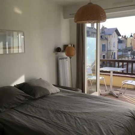 Апартаменты Un Balcon Sur La Mer Сент-Обен-сюр-Мер